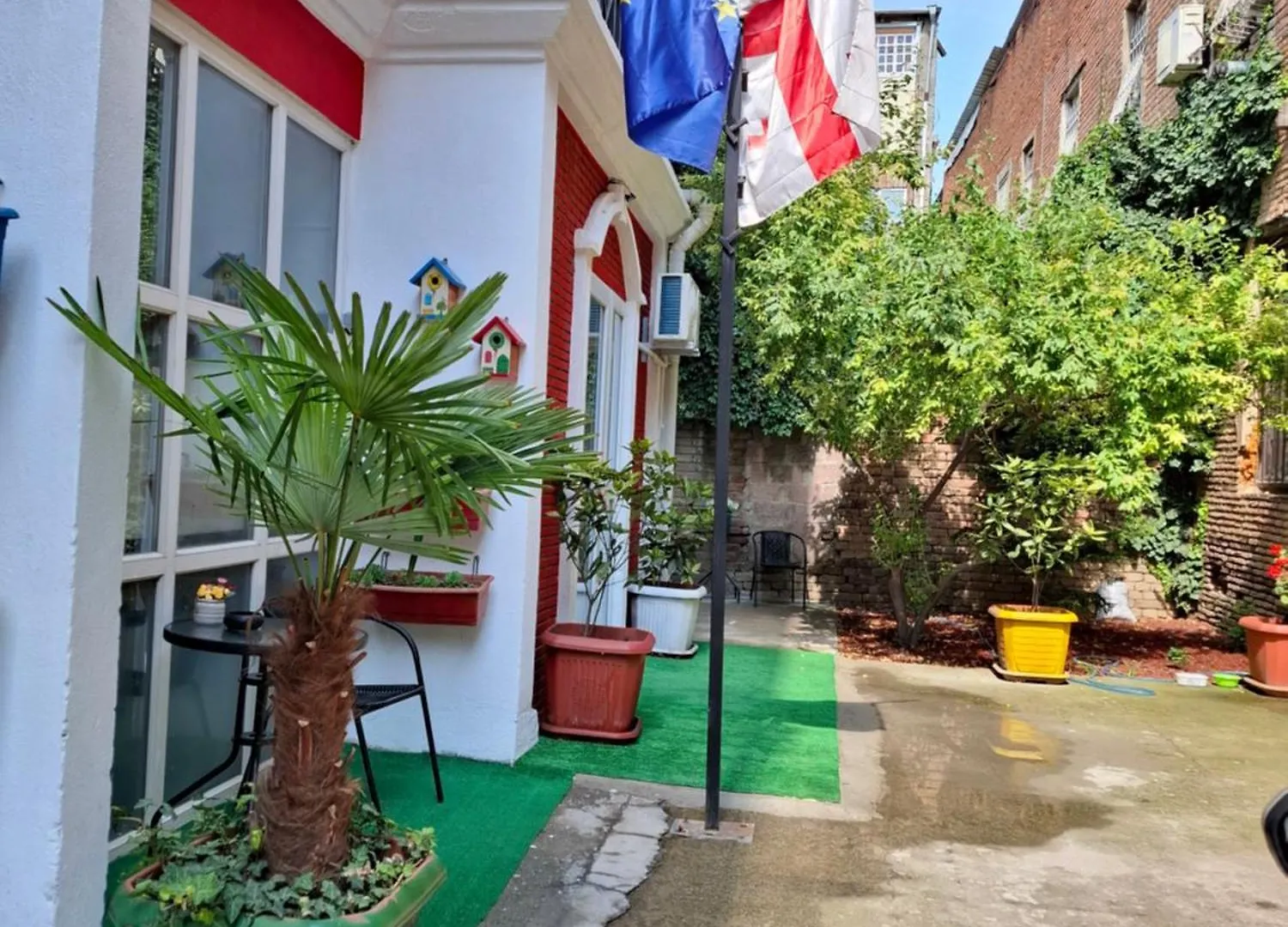 Style Apartment With Courtyard Тбилиси