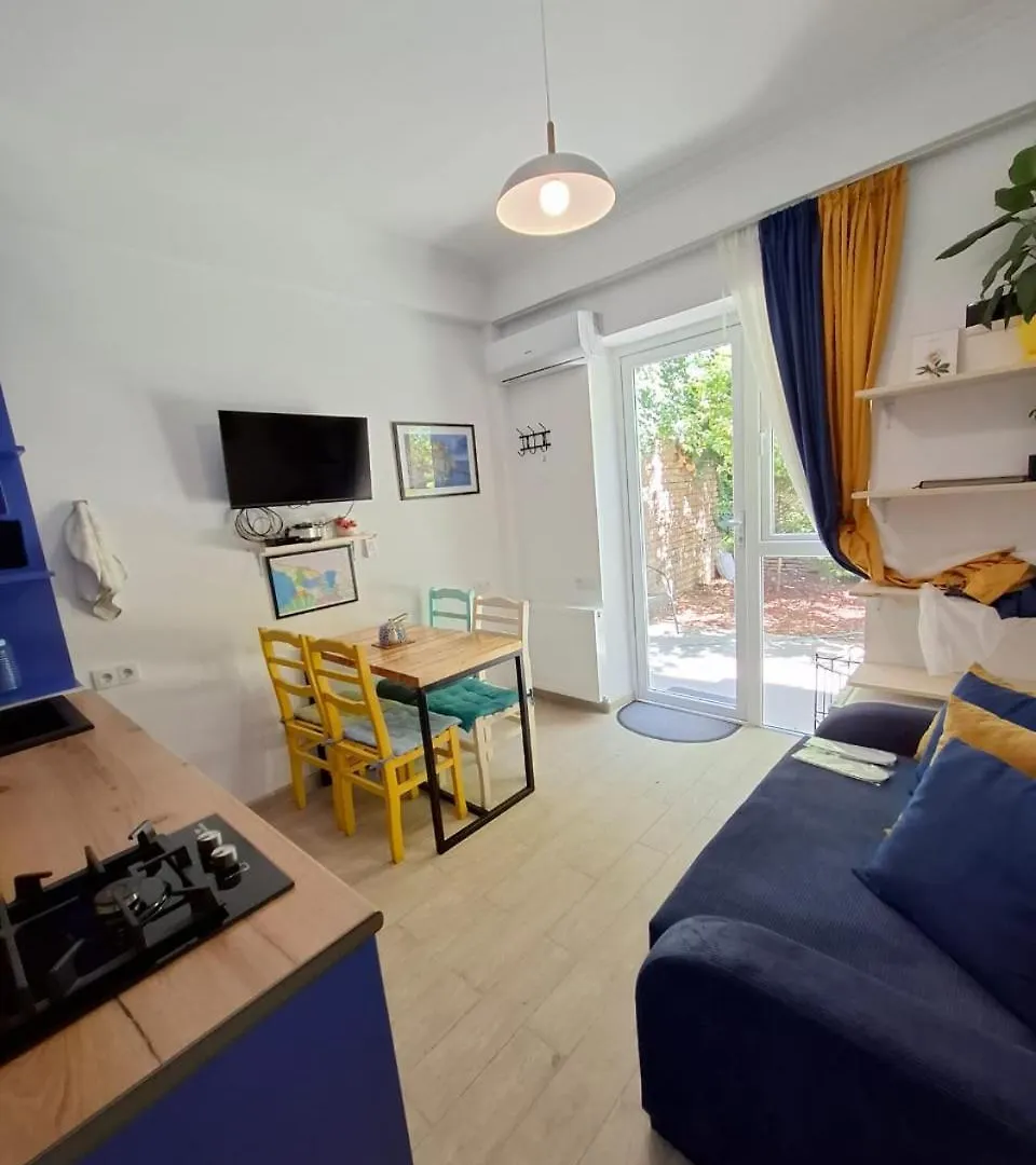 Style Apartment With Courtyard Tbilisi