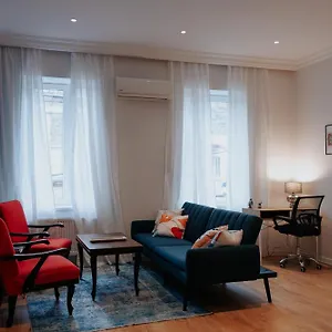 Modern Oasis In Historic Апартаменты